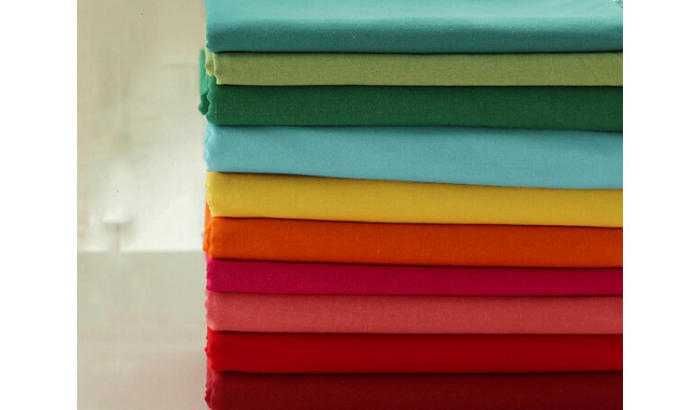 Lựa chọn vải là bước quan trọng nhất để có được chiếc áo lớp đẹp, chất lượng